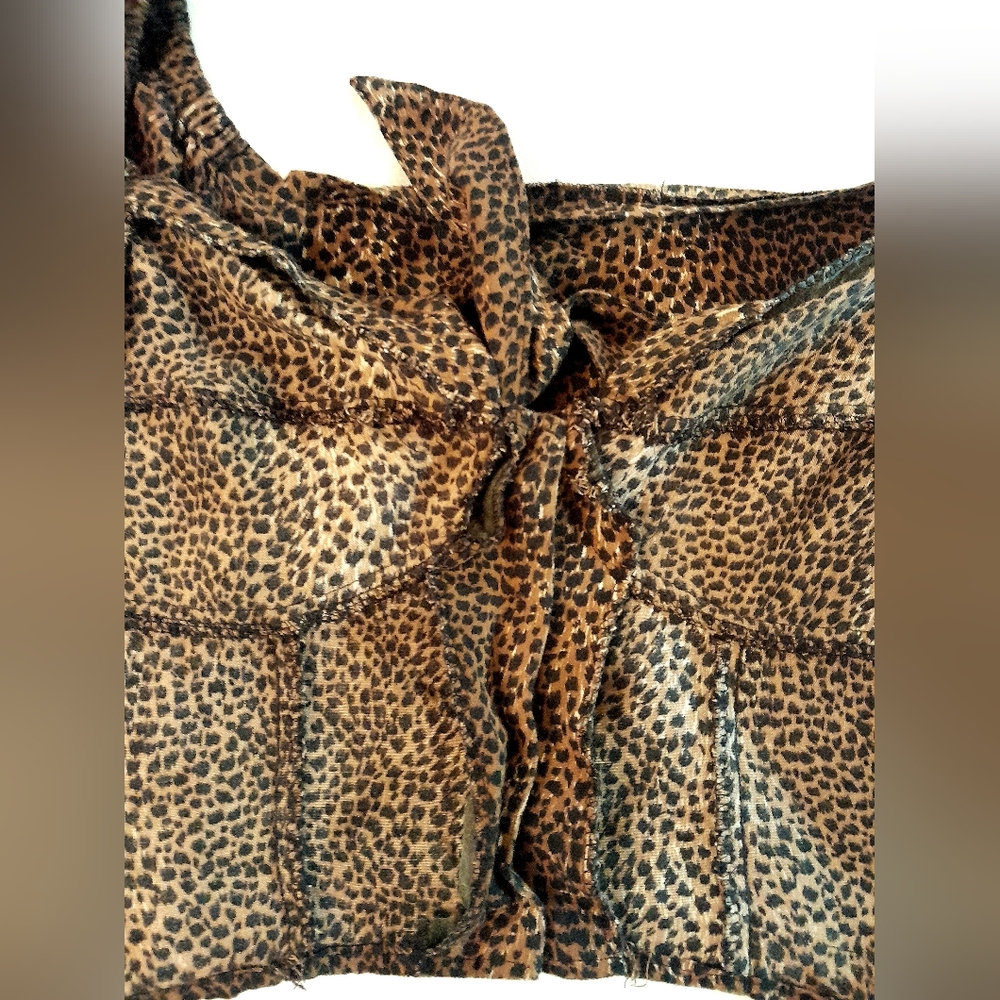 Leopard Print Button Down Crop Top - Picture 12 of 12